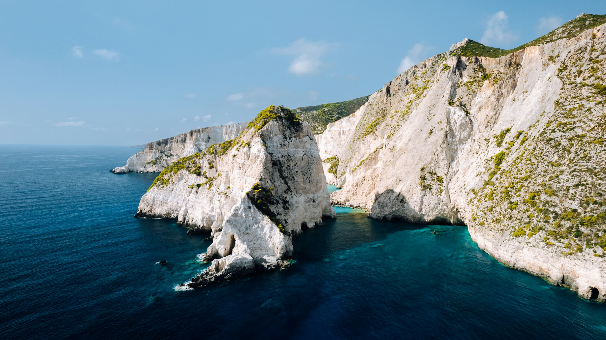 zakynthos coastliine sailing charter